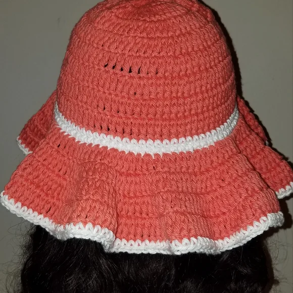 Crochet floppy hat - Picture 2 of 7